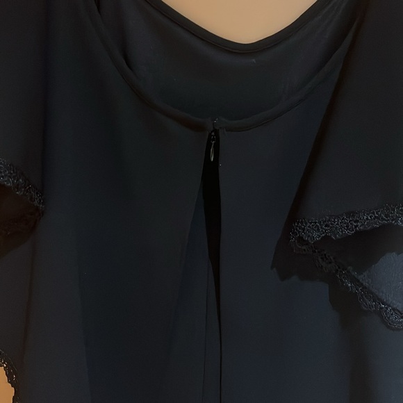 Classy  ladies dress - Picture 5 of 13